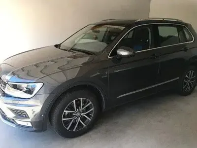 Gebraucht VW Tiguan Sportline 150 PS (110 kW) 2016 Grau SUV