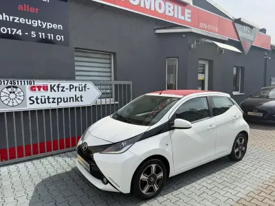 Gebraucht Toyota Aygo X-wave 69 PS (50 kW) 2017 Weiß Kleinwagen