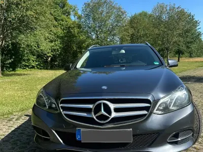Gebraucht Mercedes 200 136 PS (100 kW) 2014 Grau Kombi