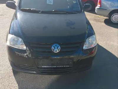 Second-hand VW Fox 55 CP (40 kW) 2005 Negru Hatchback
