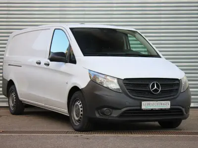 Gebraucht Mercedes V220 163 PS (119 kW) 2016 Weiß Van / Kleinbus