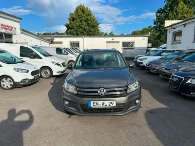 Gebraucht VW Tiguan Sportline 140 PS (102 kW) 2014 Grau SUV