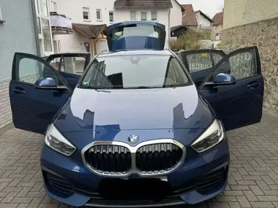 Gebraucht BMW 118 140 PS (102 kW) 2020 Blau Limousine