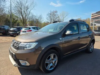 Gebraucht Dacia Sandero Prestige 90 PS (66 kW) 2017 Nerzbraun Limousine