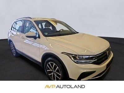 Gebraucht VW Tiguan Life 150 PS (110 kW) 2023 Pure white SUV