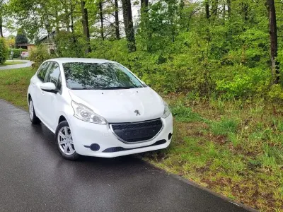 Brugt Peugeot 208 Access 82 HK (60 kW) 2014 Hvid Hatchback
