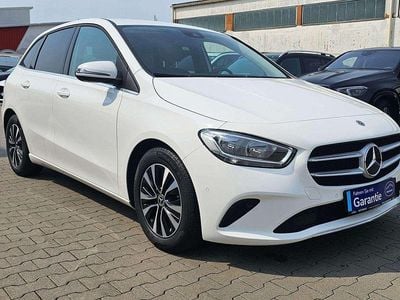 Gebraucht Mercedes B180 116 PS (85 kW) 2021 Polarweiss Van / Kleinbus