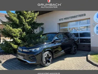 Uusi VW Tiguan R-line 150 HP (110 kW) 2026 Musta Katumaasturi