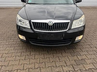 Schwarz Gebraucht 2009 Skoda Octavia Kombi | 3.250 € (Etwas zu teuer)