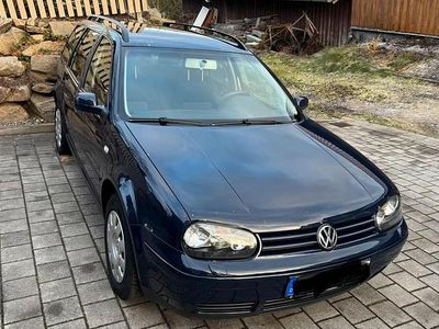 Blau Gebraucht 2006 VW Golf IV Kombi | 2.700 € (Etwas zu teuer)
