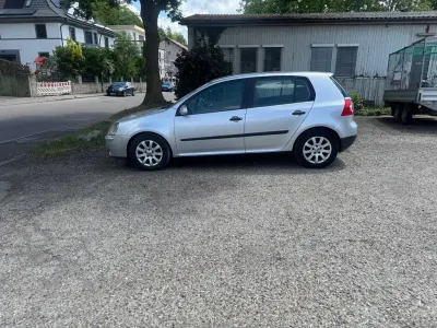 Gebraucht VW Golf IV Trendline 75 PS (55 kW) 2005 Silber Limousine