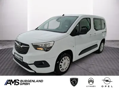 Gebraucht Opel Combo Life Edition 102 PS (75 kW) 2022 Weiß Van / Kleinbus