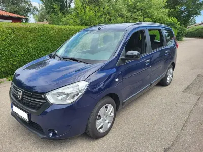 Gebraucht Dacia Lodgy Comfort 102 PS (75 kW) 2020 Blau Van / Kleinbus