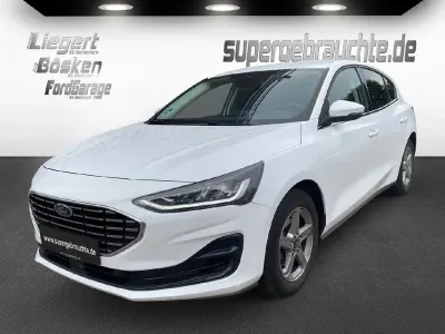 Używany Ford Focus Titanium 125 KM (91 kW) 2023 Biały Sedan/Limuzyna