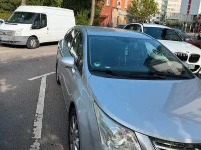 Gebraucht Toyota Avensis 150 PS (110 kW) 2012 Grau Kombi