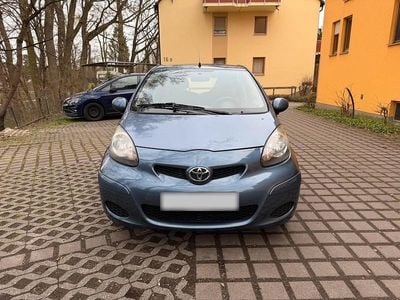 Gebraucht Toyota Aygo 68 PS (50 kW) 2009 Blau Kleinwagen