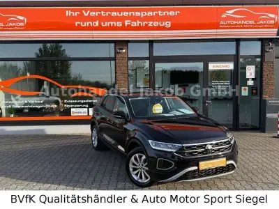 Usata VW T-Roc 110 CV (80 kW) 2023 Nero SUV