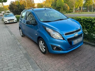 Second-hand Chevrolet Spark LT 82 CP (60 kW) 2014 Albastru Hatchback