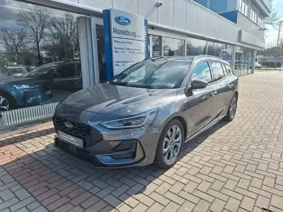 Gebraucht Ford Focus ST-Line X 155 PS (114 kW) 2024 Grau Limousine