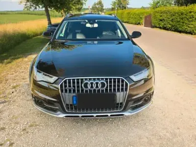 Gebraucht Audi A6 Allroad Ambiente 320 PS (235 kW) 2015 Braun Kombi