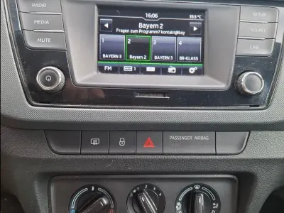 Gebraucht Skoda Fabia Active 90 PS (66 kW) 2016 Grün Kleinwagen