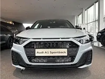 Neu Audi A1 207 PS (152 kW) 2026 Grau (pfeilgrau perleffekt) SUV