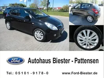 Gebraucht Hyundai i20 Style 101 PS (74 kW) 2009 Schwarz Kleinwagen