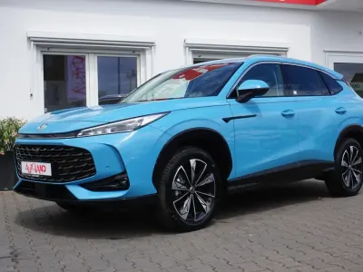 Neu MG HS Luxury 170 PS (125 kW) 2025 Blau SUV