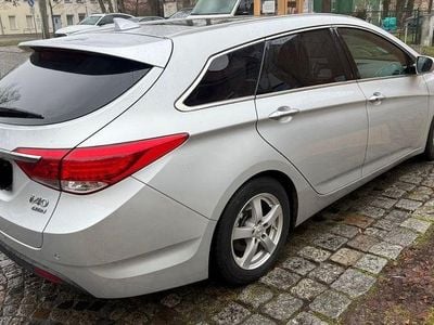 Usata Hyundai i40 Premium 136 CV (100 kW) 2014 Argento Station wagon