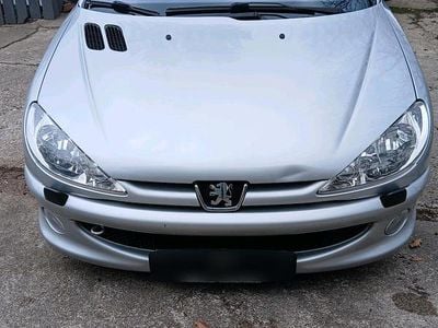 Gebraucht Peugeot 206 CC 109 PS (80 kW) 2005 Silber Cabrio