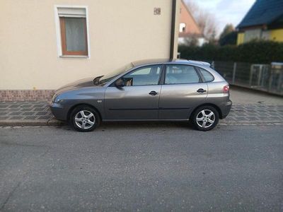 Gebraucht Seat Ibiza Fresh 64 PS (47 kW) 2004 Grau Kleinwagen