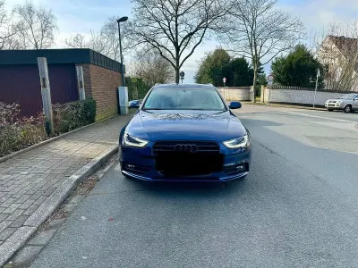Gebraucht Audi A4 177 PS (130 kW) 2013 Blau Kombi