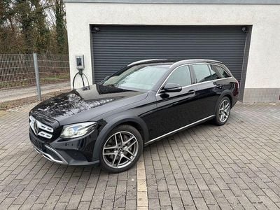 Schwarz Gebraucht 2018 Mercedes E350 Limousine | 23.880 € (Fairer Preis)