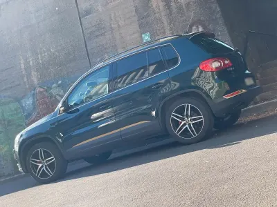 Gebraucht VW Tiguan 150 PS (110 kW) 2010 Grün SUV