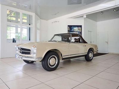 Gebraucht Mercedes W113 150 PS (110 kW) 1966 Beige Cabrio