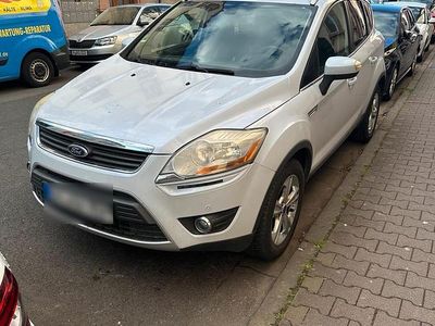 Gebraucht Ford Kuga 140 PS (102 kW) 2011 Weiß SUV