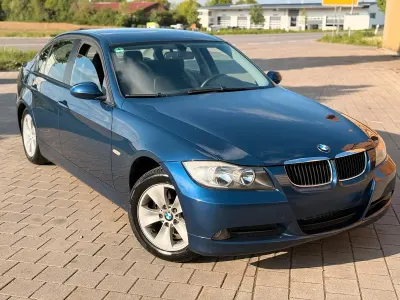 Gebraucht BMW 318 2006 Blau Limousine