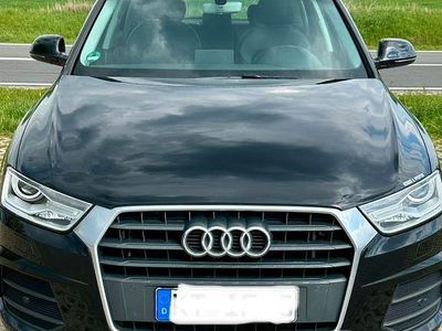 Second-hand Audi Q3 Sport 150 CP (110 kW) 2015 Negru SUV