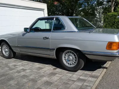 Gebraucht Mercedes SL350 194 PS (142 kW) 1977 Silber Cabrio