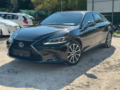 Gebraucht Lexus ES300H 220 PS (161 kW) 2020 Schwarz Limousine