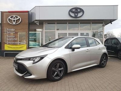 Gebraucht Toyota Corolla Comfort 116 PS (85 kW) 2020 Precious silver Kleinwagen