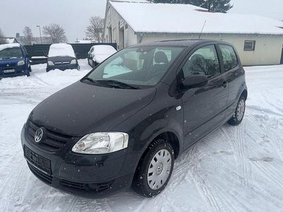 Gebraucht VW Fox 55 PS (40 kW) 2009 Grau Kleinwagen