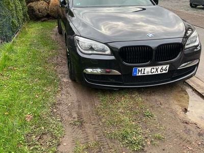 BMW 730