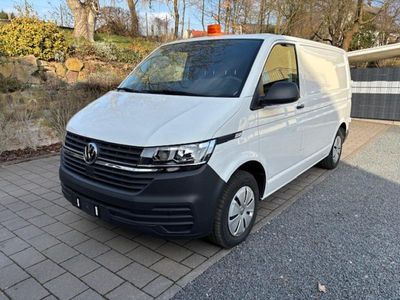 Gebraucht VW T6.1 150 PS (110 kW) 2021 Weiß Van