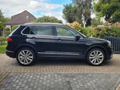 Gebraucht VW Tiguan Highline 150 PS (110 kW) 2016 Schwarz SUV
