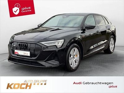 Mythosschwarz metallic Gebraucht 2022 Audi e-tron Ambiente SUV | 34.590 € (Teuer)