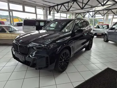 Gebraucht BMW X5 M Sport 352 PS (258 kW) 2024 Carbonschwarz metallic SUV