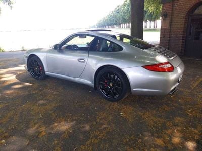 Porsche 911 Carrera