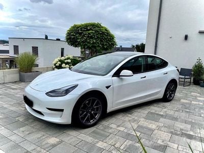 Gebraucht Tesla Model 3 Standard Range Plus 208 kW (283 PS) 2021 Weiß Limousine