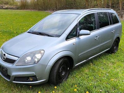 Usata Opel Zafira 140 CV (102 kW) 2006 Monovolume
